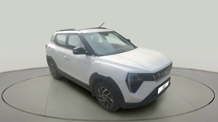 2024 Mahindra XUV 3XO AX5 1.5 Turbo Diesel, Diesel, Manual, 22,514 km, exterior
