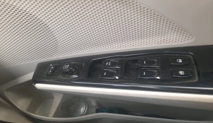 2024 Mahindra XUV 3XO AX5 1.5 Turbo Diesel, Diesel, Manual, 22,514 km, interior