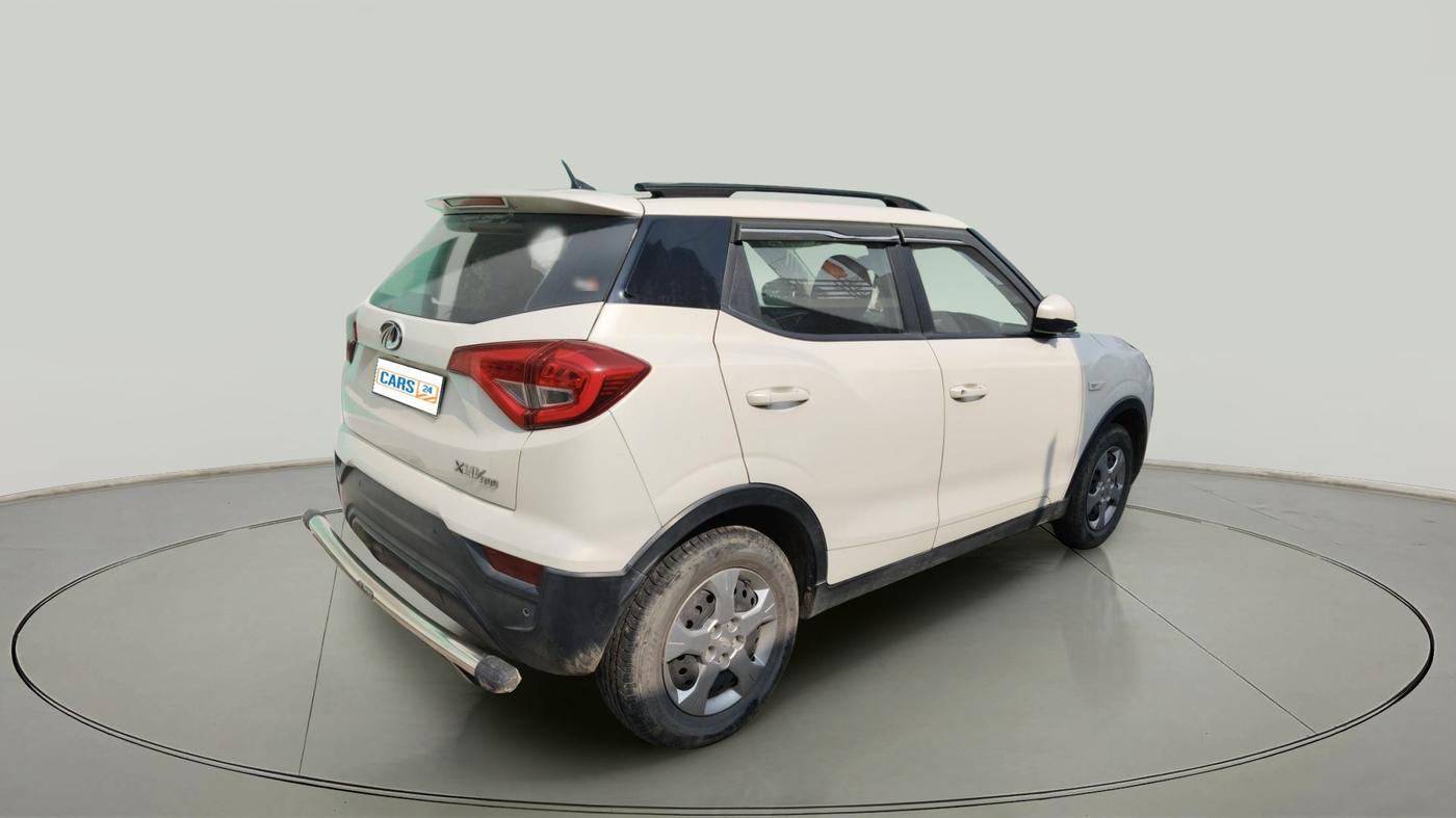 2021 Mahindra XUV300 W6 1.5 Sunroof Diesel, Diesel, Manual, 33,987 km, exterior