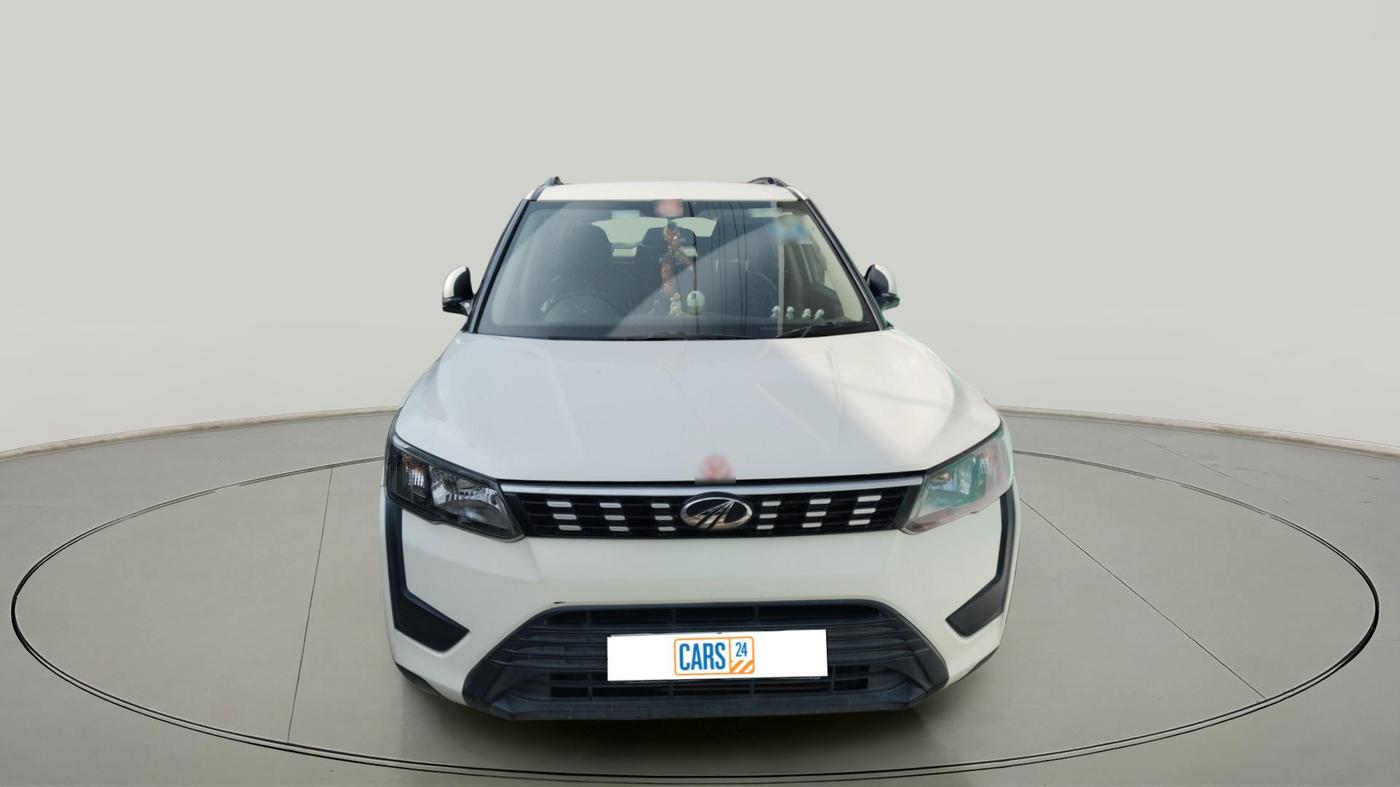 2021 Mahindra XUV300 W6 1.5 Sunroof Diesel, Diesel, Manual, 33,987 km, exterior