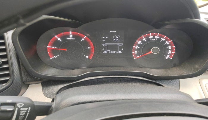 2021 Mahindra XUV300 W6 1.5 Sunroof Diesel, Diesel, Manual, 33,987 km, interior