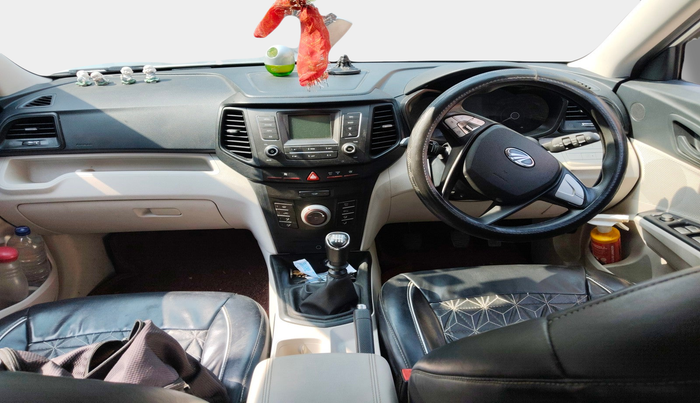 2021 Mahindra XUV300 W6 1.5 Sunroof Diesel, Diesel, Manual, 33,987 km, interior