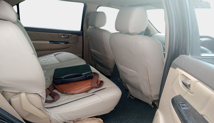2012 Toyota Fortuner 3.0 4X2 MT, Diesel, Manual, 2,27,675 km, interior
