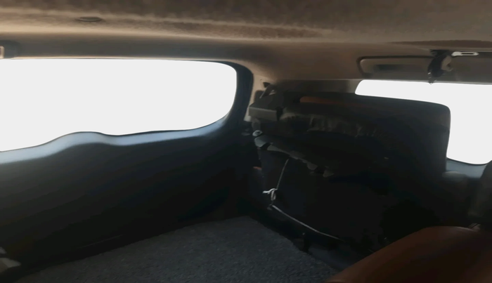 2017 Toyota Innova Crysta 2.4 GX 8 STR, Diesel, Manual, 1,48,511 km, interior