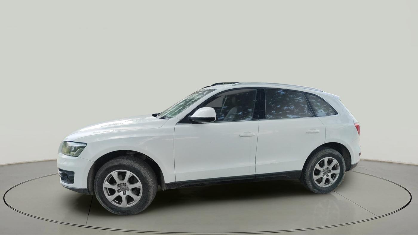 2012 Audi Q5 2.0 TDI QUATTRO, Diesel, Automatic, 1,69,334 km, exterior
