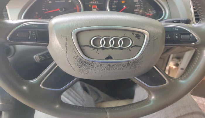 2012 Audi Q7 3.0 TDI QUATTRO, Diesel, Automatic, 1,12,338 km, interior