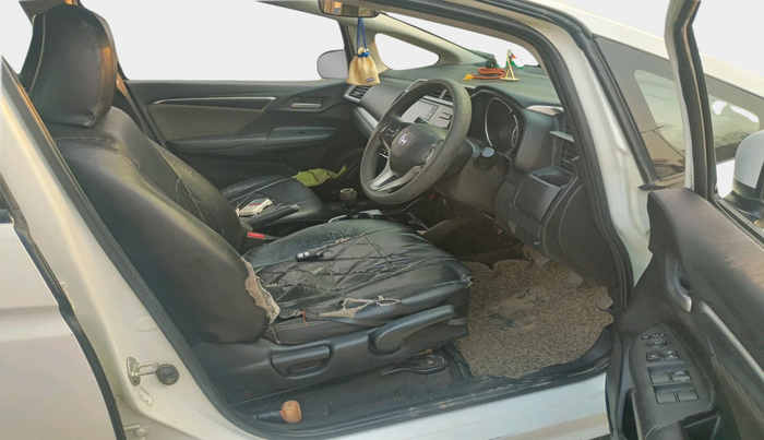 2018 Honda WR-V 1.5L I-DTEC VX MT, Diesel, Manual, 1,13,245 km, interior