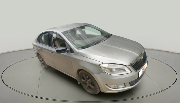 2014 Skoda Rapid AMBITION 1.6 TDI CR MT PLUS, Diesel, Manual, 1,18,243 km, exterior