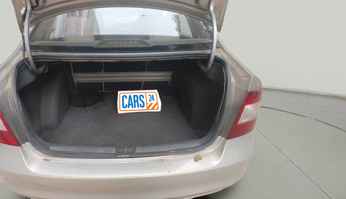 2014 Skoda Rapid AMBITION 1.6 TDI CR MT PLUS, Diesel, Manual, 1,18,243 km, exterior