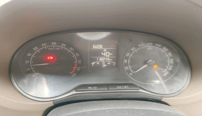 2014 Skoda Rapid AMBITION 1.6 TDI CR MT PLUS, Diesel, Manual, 1,18,243 km, interior