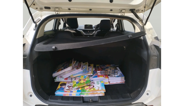 2018 Tata NEXON XM PETROL, Petrol, Manual, 1,38,099 km, exterior