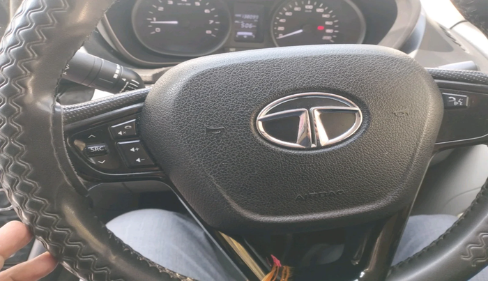 2018 Tata NEXON XM PETROL, Petrol, Manual, 1,38,099 km, interior