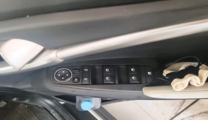 2023 KIA SELTOS HTK PLUS 1.5 IMT, Petrol, Manual, 32,930 km, interior