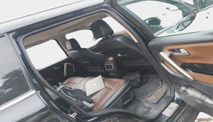 2024 Mahindra SCORPIO-N Z8 L DIESEL MT 2WD 7 STR, Diesel, Manual, 96,776 km, interior
