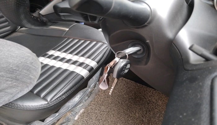 2023 Maruti Swift VXI, Petrol, Manual, 19,550 km, interior