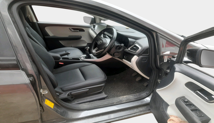 2022 Tata ALTROZ XZ PLUS PETROL, Petrol, Manual, 13,186 km, interior