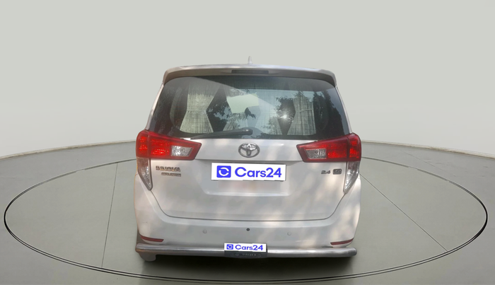 2018 Toyota Innova Crysta 2.4 GX 8 STR, Diesel, Manual, 1,30,618 km, exterior