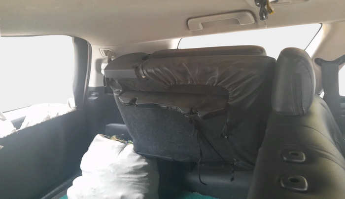 2018 Toyota Innova Crysta 2.4 GX 8 STR, Diesel, Manual, 1,30,618 km, interior