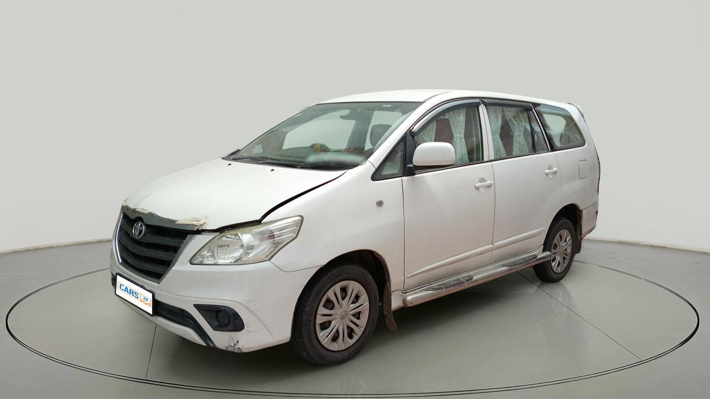 2015 Toyota Innova 2.5 GX 7 STR, Diesel, Manual, 1,95,532 km, exterior