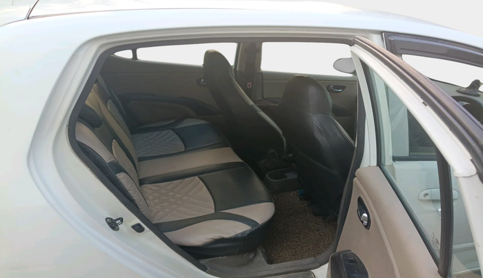 2012 Hyundai i10 SPORTZ 1.2 AT, Petrol, Automatic, 1,17,338 km, interior