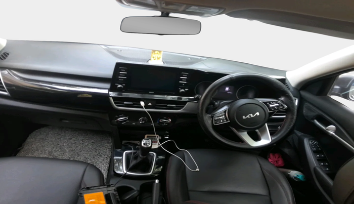 2020 KIA SELTOS HTK PLUS 1.5 DIESEL, Diesel, Manual, 1,02,784 km, interior