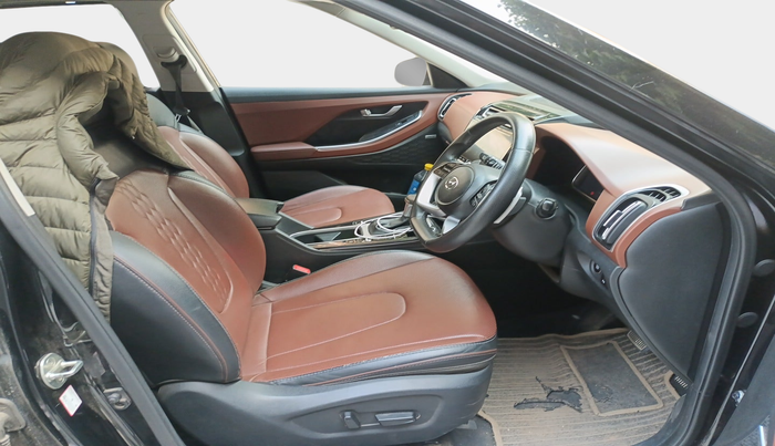 2021 Hyundai ALCAZAR 1.5 SIGNATURE (O) AT 7STR, Diesel, Automatic, 1,52,030 km, interior