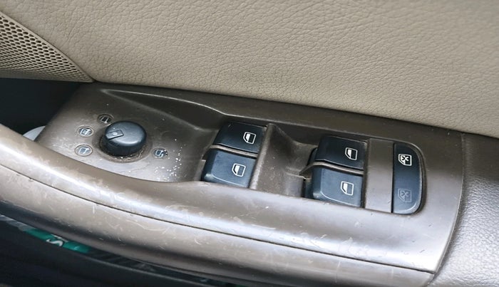 2014 Audi Q3 2.0 TDI MT S EDITION, Diesel, Manual, 1,46,738 km, interior