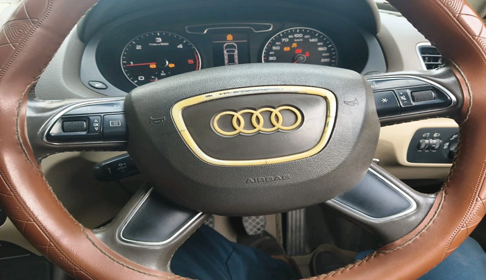 2014 Audi Q3 2.0 TDI MT S EDITION, Diesel, Manual, 1,46,738 km, interior