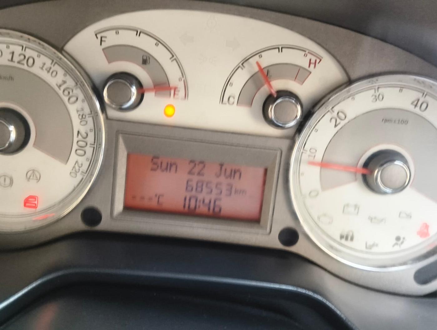 2011 Fiat Linea EMOTION 1.3, Diesel, Manual, 68,555 km, interior