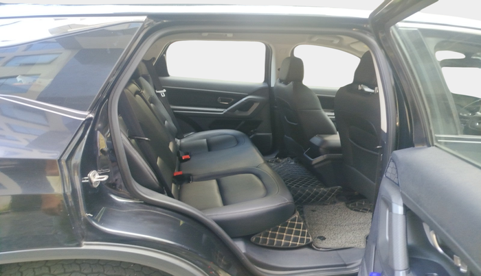 2020 Tata Harrier XZ 2.0L DARK EDITION, Diesel, Manual, 1,30,856 km, interior