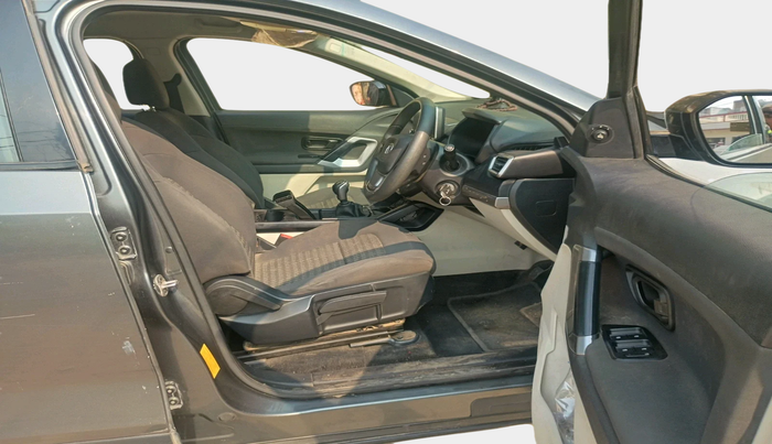 2021 Tata Safari XM, Diesel, Manual, 57,222 km, interior