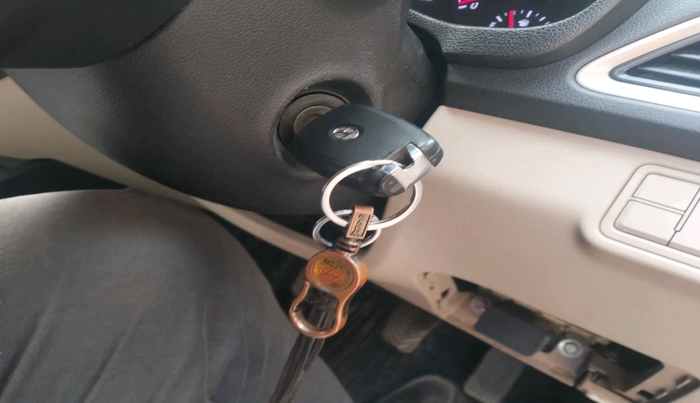 2019 Hyundai Verna 1.4 EX CRDI, Diesel, Manual, 1,69,703 km, interior