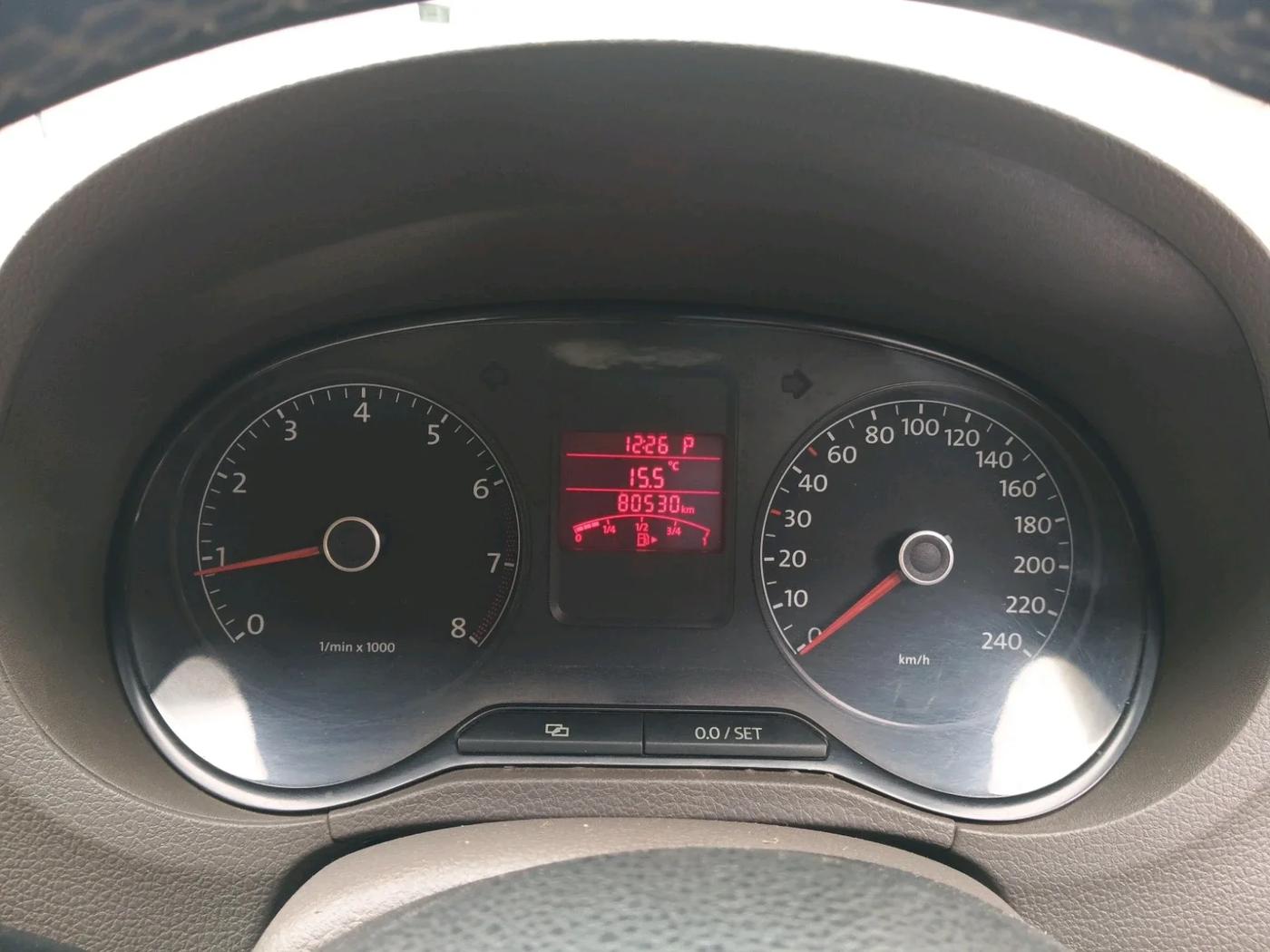 2012 Volkswagen Vento HIGHLINE PETROL AT, Petrol, Automatic, 80,530 km, interior