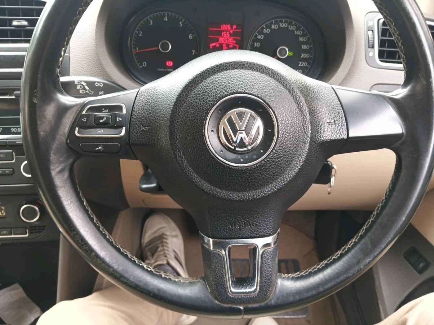 2012 Volkswagen Vento HIGHLINE PETROL AT, Petrol, Automatic, 80,530 km, interior