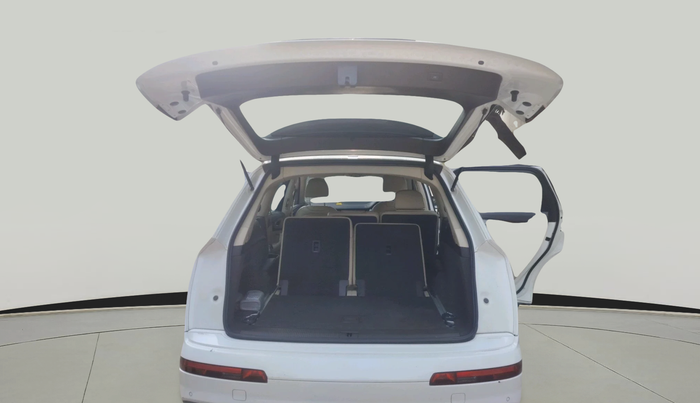 2018 Audi Q7 45 TDI QUATTRO PREMIUM PLUS, Diesel, Automatic, 2,28,073 km, exterior