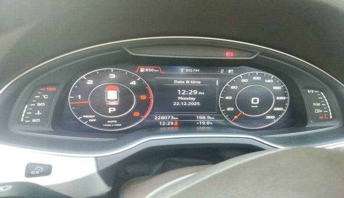 2018 Audi Q7 45 TDI QUATTRO PREMIUM PLUS, Diesel, Automatic, 2,28,073 km, interior