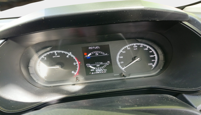 2020 Tata Harrier XM 2.0L KRYOTEC, Diesel, Manual, 1,09,257 km, interior