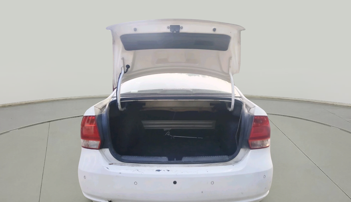 2013 Volkswagen Vento TRENDLINE DIESEL 1.6, Diesel, Manual, 1,22,047 km, exterior