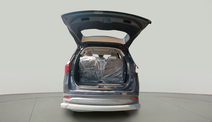 2023 Mahindra XUV700 AX 7 P MT 7 STR, Petrol, Manual, 20,835 km, exterior