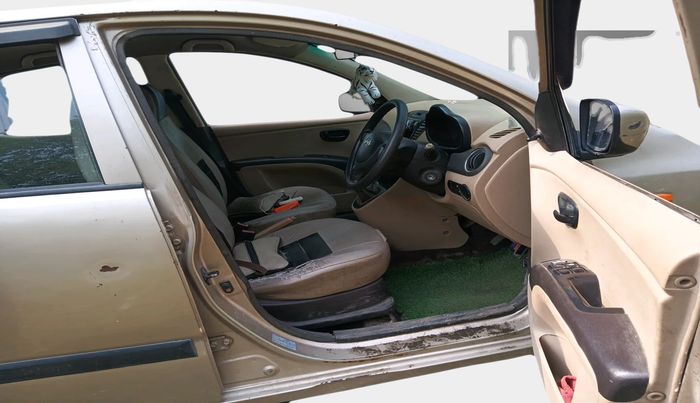 2010 Hyundai i10 MAGNA 1.2, Petrol, Manual, 1,84,236 km, interior