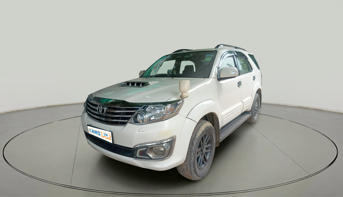2015 Toyota Fortuner 3.0 4X2 MT, Diesel, Manual, 54,321 km, exterior