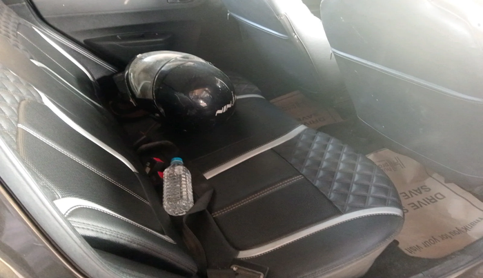 2023 Renault Kwid RXT 1.0, Petrol, Manual, 9,673 km, interior