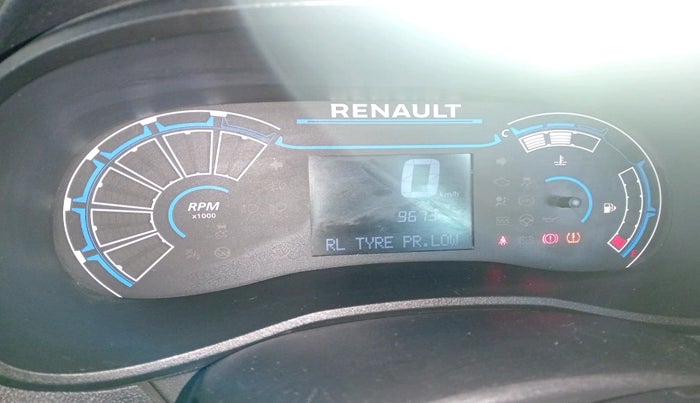 2023 Renault Kwid RXT 1.0, Petrol, Manual, 9,673 km, interior