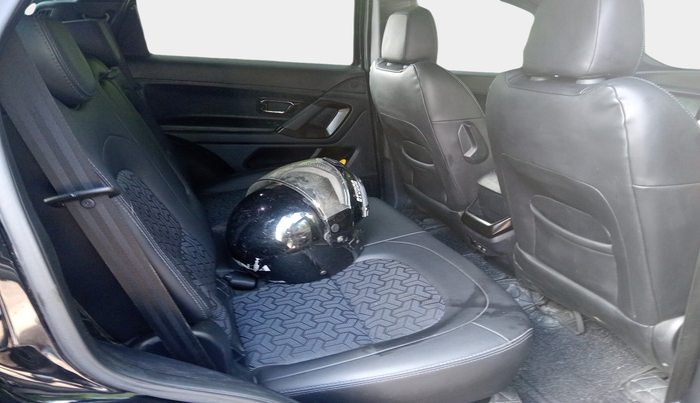 2022 Tata Safari XZ PLUS DARK EDITION, Diesel, Manual, 59,690 km, interior