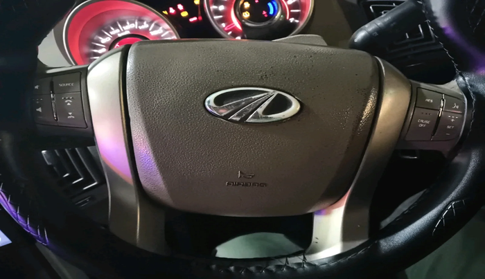 2013 Mahindra XUV500 W8, Diesel, Manual, 85,550 km, interior