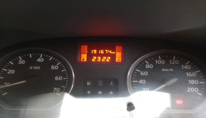 2014 Nissan Terrano XL (D), Diesel, Manual, 1,91,674 km, interior