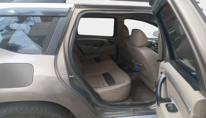 2014 Nissan Terrano XL (D), Diesel, Manual, 1,91,674 km, interior