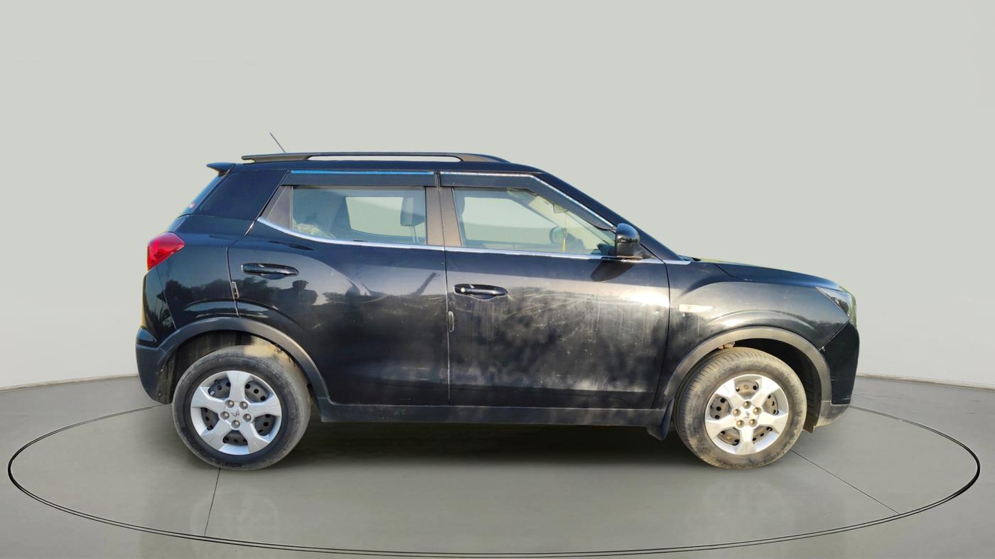 2023 Mahindra XUV300 W6 1.5 Sunroof Diesel, Diesel, Manual, 59,741 km, exterior