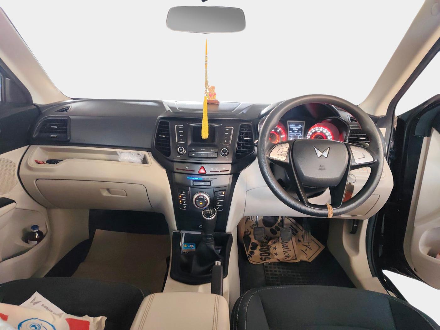 2023 Mahindra XUV300 W6 1.5 Sunroof Diesel, Diesel, Manual, 59,741 km, interior
