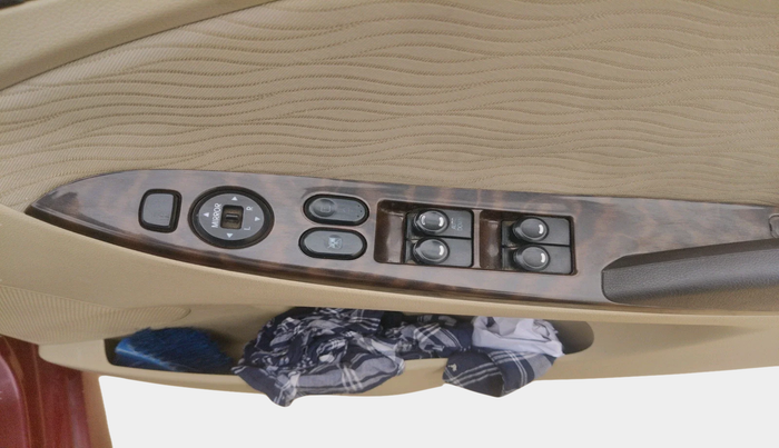 2014 Hyundai Verna FLUIDIC 1.6 CRDI SX AT, Diesel, Automatic, 1,70,849 km, interior